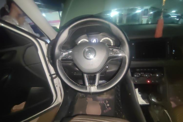 Used Skoda Kodiaq 2018 Facelifted TSI330 5-Seater Two-Wheel-Drive Luxury Enjoyment Edition
