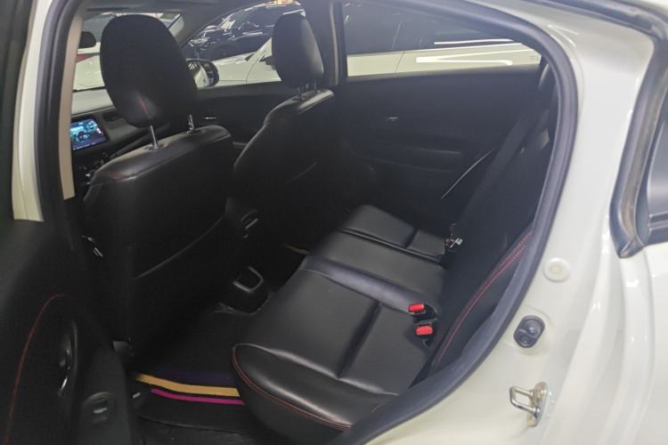 Used Honda Vezel 2020 1.5L CVT Elite Edition Interior 1