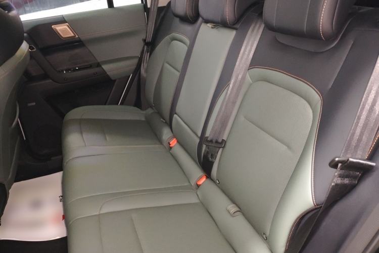 Used iCAR 03 2024 472km Four-Wheel Drive Long-Range Version Left Rear Seat