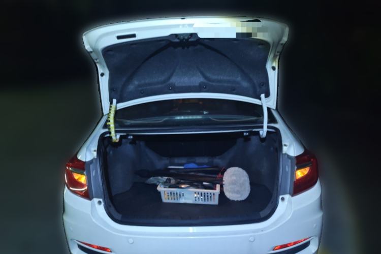 Used Honda Crider 2015 1.8L automatic luxury edition Trunk