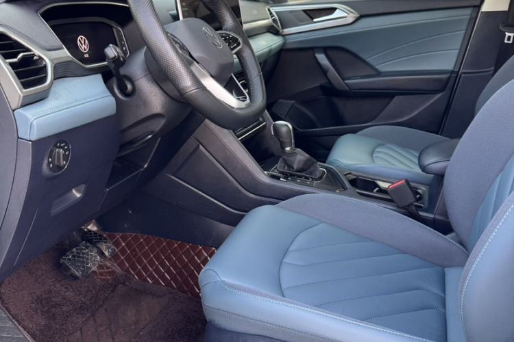 Used Volkswagen Tharu 2023 300TSI Two-Wheel-Drive Full Moon Edition Interior 3