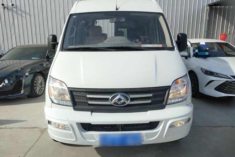 Used SAIC MAXUS Xintu V80 2021 2.0T Manual Classic Aoyuntong Short Wheelbase Mid-Roof 5/6-Seater