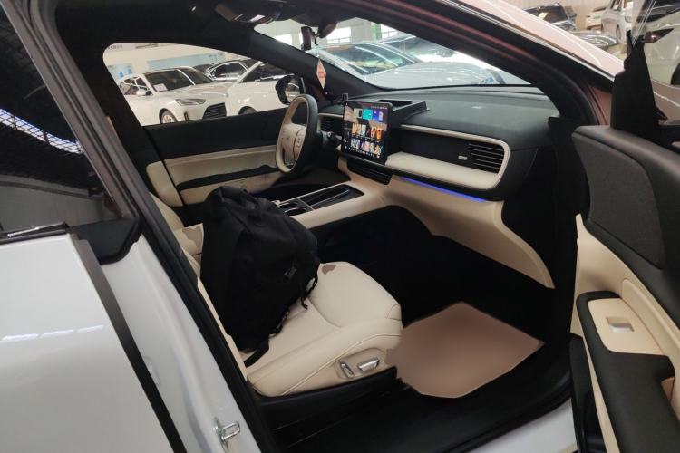 Used XPeng G6 2023 755 Ultra-Long Range Max
