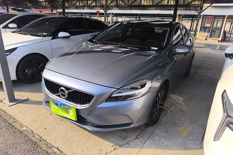 Used Volvo V40 2018 T3 Zhiyi Edition