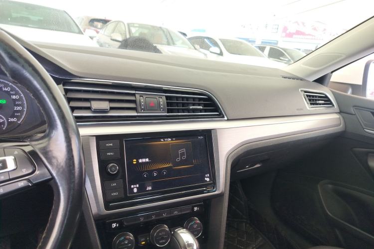 Used Volkswagen Lamando 2019 280TSI DSG Comfort Edition China VI standard
