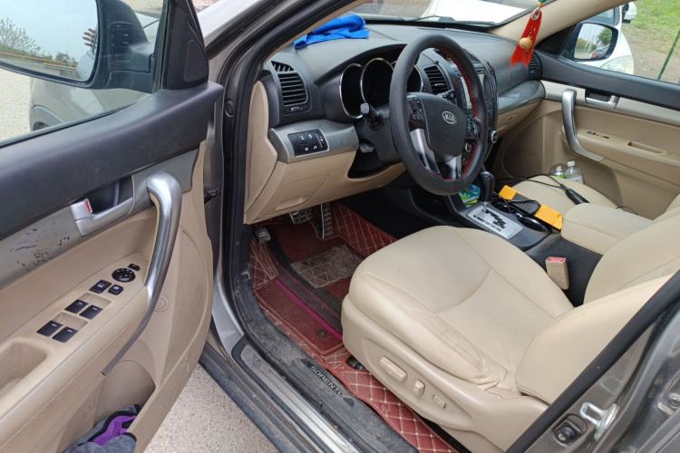 Used Kia Sorento 2012 2.2T Diesel Supreme Edition Driver Seat