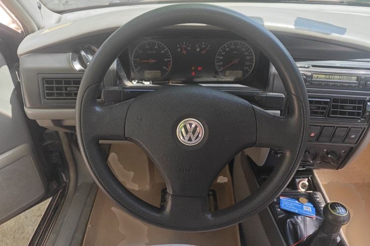 Used Volkswagen Santana Vista 2008 1.8L Manual Sishang Model Steering Wheel