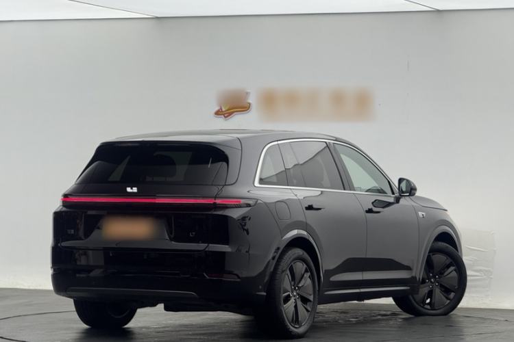 Used Li Auto L7 2024 Pro Model Exterior 4