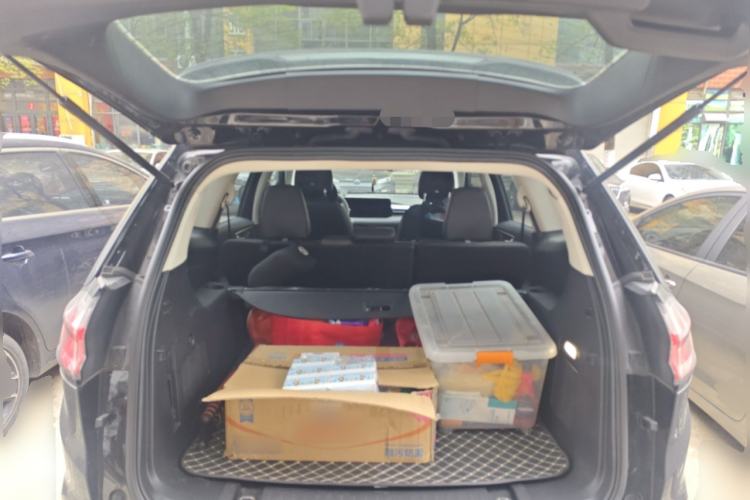 Used Ford Edge 2021 PLUS EcoBoost 245 Two-Wheel-Drive Platinum Edition 5 Seats Trunk