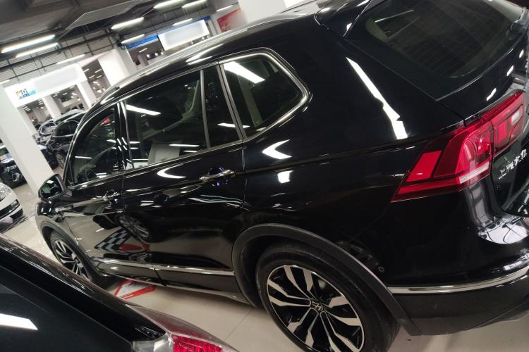 Used Volkswagen Tiguan L 2021 330TSI Automatic Two-Wheel Drive R-Line Enhanced Edition
