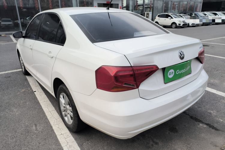 Used Volkswagen Jetta 2017 1.4L Manual Fashion Edition