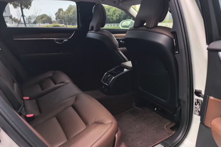 Used Volvo S90 2020 T5 Zhiyi Luxury Edition
