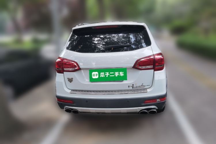 Used Haval H6 2013 Upgraded Model 1.5T Manual Two-Wheel Drive Prestige Version Rear