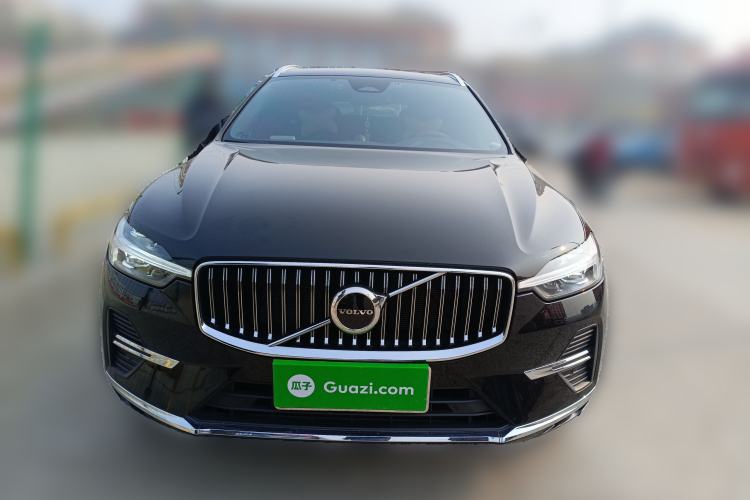 Used Volvo XC60 2025 B5 4x4 Smart Luxury Edition