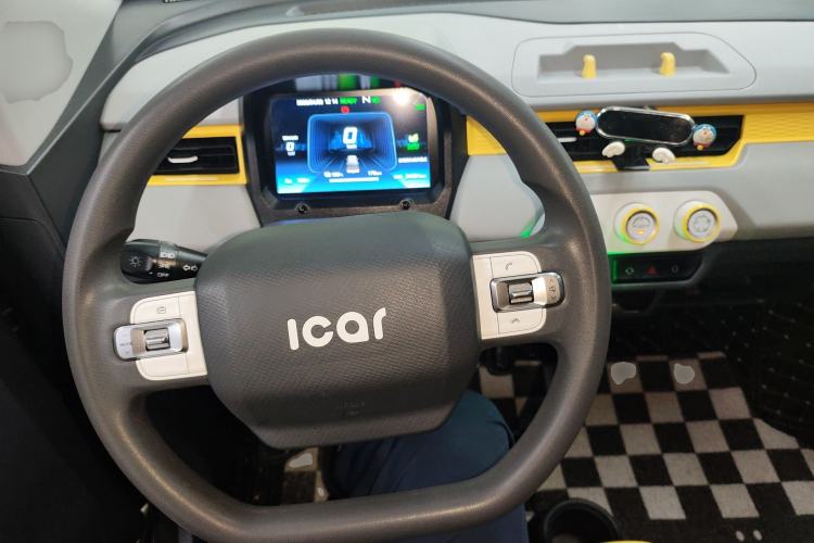 Used Chery QQ Ice Cream 2022 170km Sundae Phosphate Lithium-Ion Steering Wheel