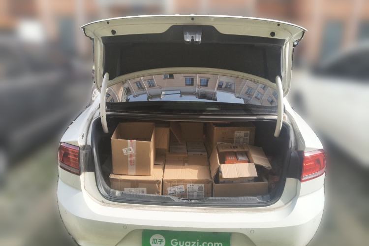 Used Volkswagen Lamando 2015 230TSI DSG Fashion Edition Trunk