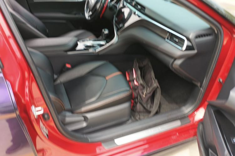 Used Toyota Camry 2019 2.0S FENGSHANG Version China VI Standard Right Front Seat