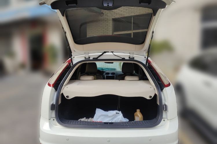 Used Ford Focus 2011 Hatchback 1.8L Automatic Fashion Edition
