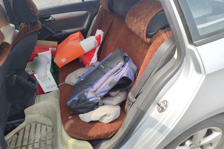 Used Volkswagen Gran Lavida 2013 1.6L Manual Fashion Model