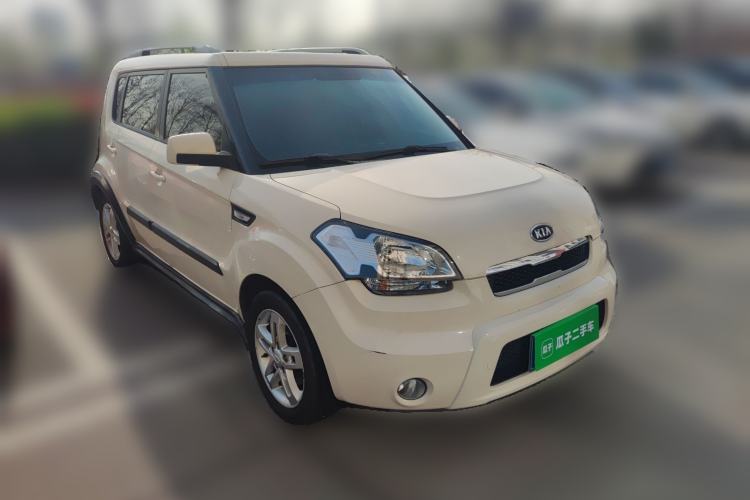 Used Kia Soul 2013 1.6L MT GL Front Right 45 Deg