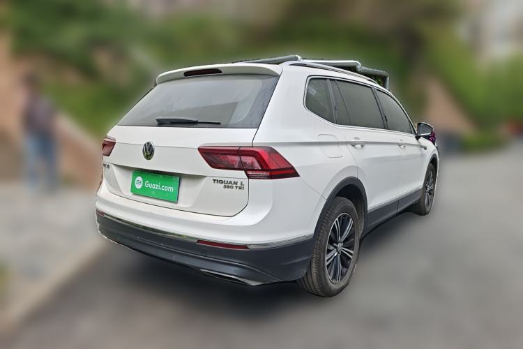 Used Volkswagen Tiguan L 2017 380TSI Automatic All-Wheel-Drive Luxury Edition Rear Right 45 Deg