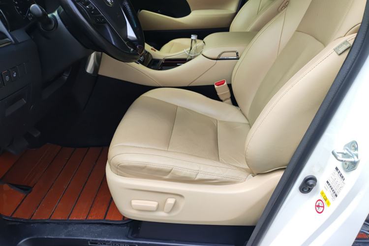 Used Toyota Alphard 2015 3.5L Luxury Edition Left Front Seat