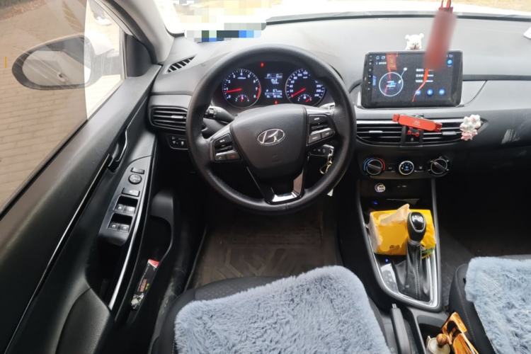 Used Hyundai Celesta 2020 1.6L Automatic GL Enjoyable Edition Steering Wheel