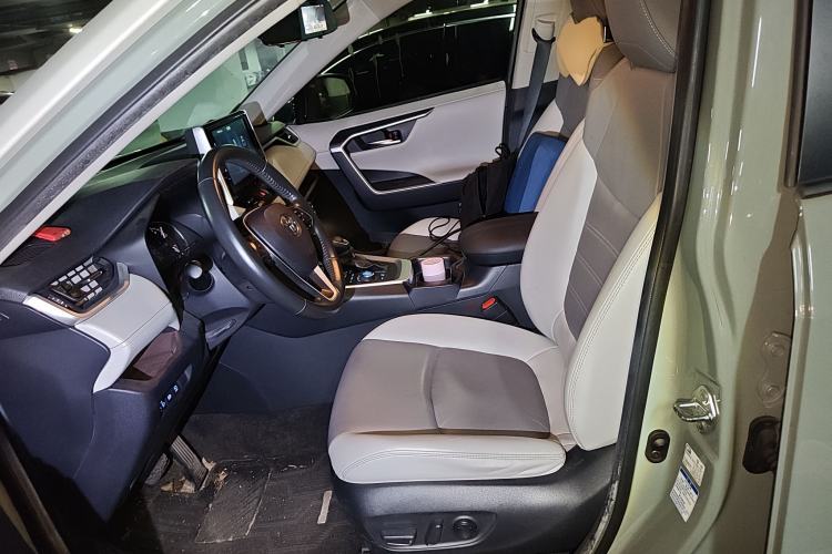 Used Toyota RAV4 2020 2.0L CVT Four-Wheel Drive Prestige Edition