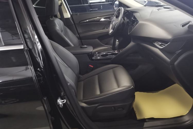 Used Buick Envision 2023 Encore Plus 652T Five-Seat All-Wheel-Drive Luxury Model