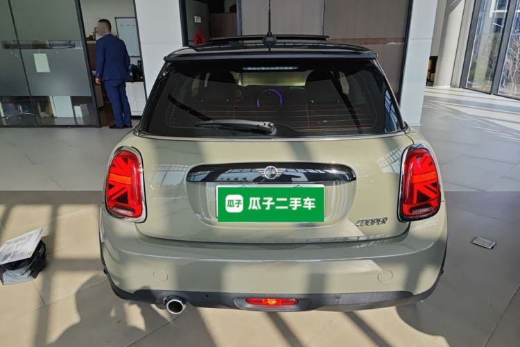 Used MINI MINI 2019 1.5T COOPER Artist
