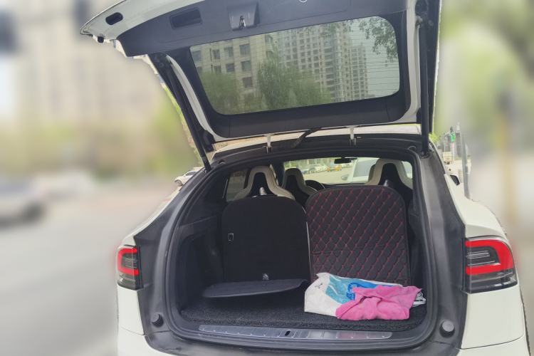 Used Tesla Model X 2016 X 90D Trunk