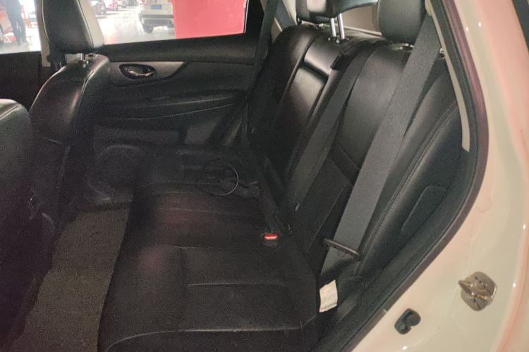 Used Nissan X-Trail 2014 2.0L CVT Comfort Edition 2WD
