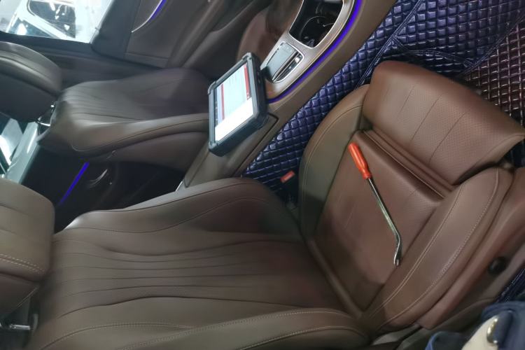 Used Mercedes-Benz E-Class 2019 E 260 L
