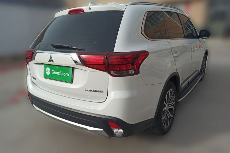 Used Mitsubishi Outlander 2018 2.0L Two-Wheel Drive Glory Edition 5 Seats