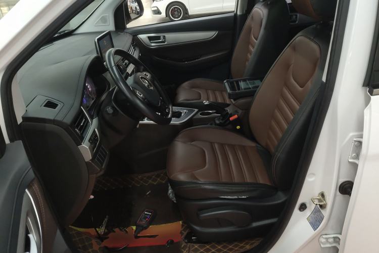 Used FORTHING Joyear X6 2017 Enjoy Series 1.5T CVT Luxury Model
