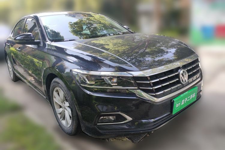 Used Volkswagen Passat 2019 280TSI Business Edition China VI Front Right 45 Deg