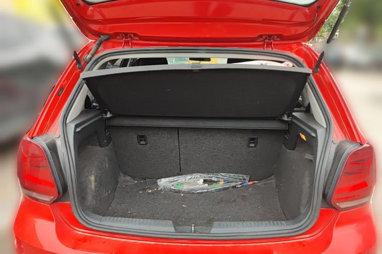 Used Volkswagen Polo 2014 1.6L Automatic Comfort Edition Trunk