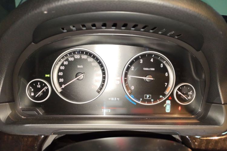 Used BMW 5 Series 2017 525Li Leading Model
