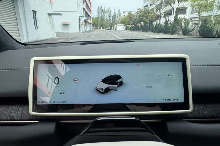 Used Nio ES6 2024 75 kWh Interior 11