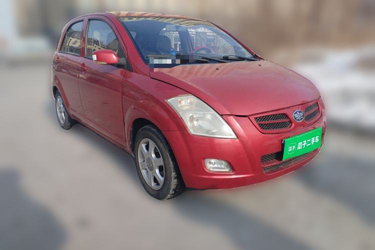 Used FAW Weizhi V2 2010 1.3L Manual Luxury Version Front Right 45 Deg