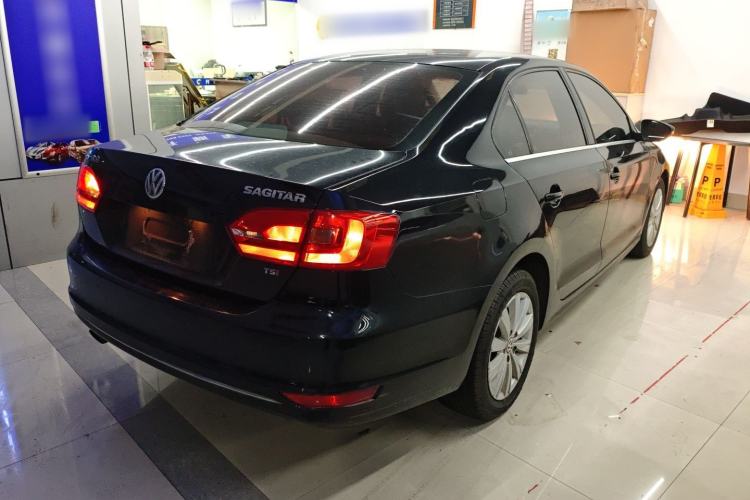 Used Volkswagen Sagitar 2014 Revised Version 1.4TSI Automatic Luxury Edition
