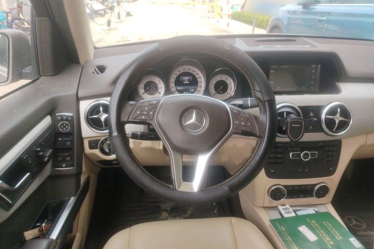 Used Mercedes-Benz GLK-Class 2013 GLK 300 4MATIC Dynamic Sunroof Model Steering Wheel