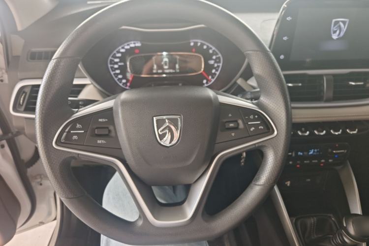Used Baojun 510 2019 1.5L Manual Enjoyment Model 77kW China VI Emission Standard
