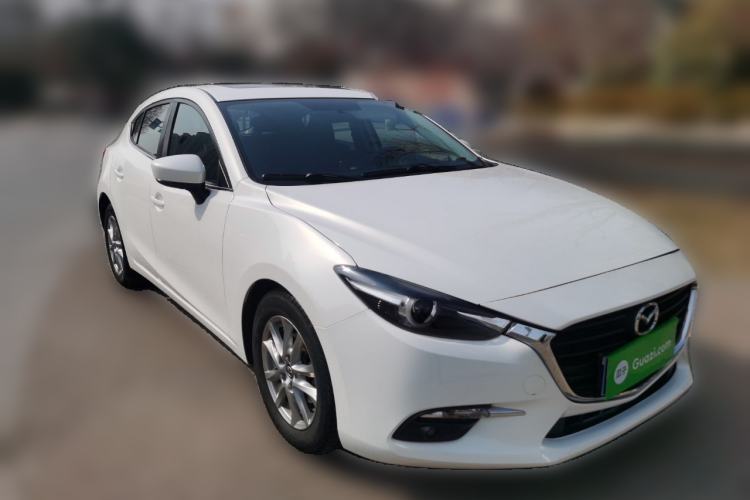 Used Mazda 3 Axela 2019 Cloud-Controlled Edition Hatchback 1.5L Automatic Luxury Model China VI Standard
