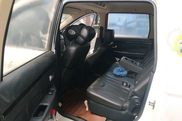 Used Dongfeng Fengon 370 2016 1.5L Manual Luxury 7-Seater
