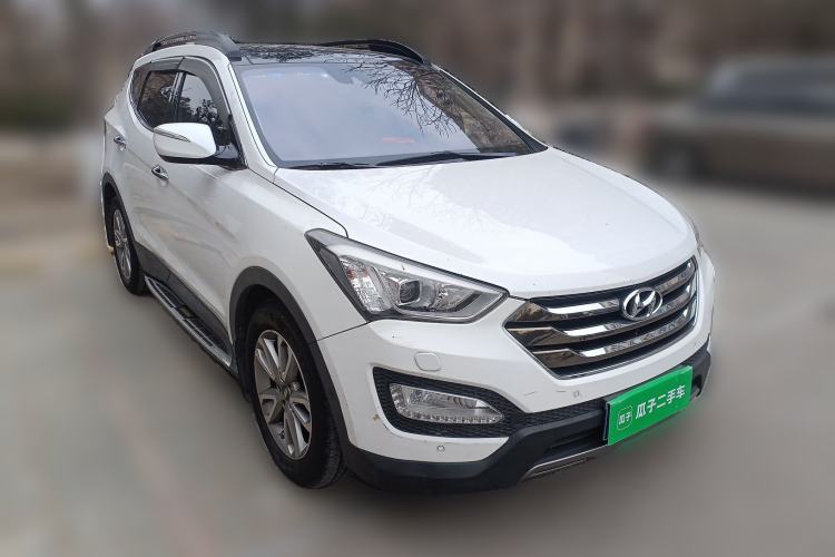 Used Hyundai Santa Fe 2013 Revised Version 2.0T Automatic All-Wheel Drive Top-Tier Trim

