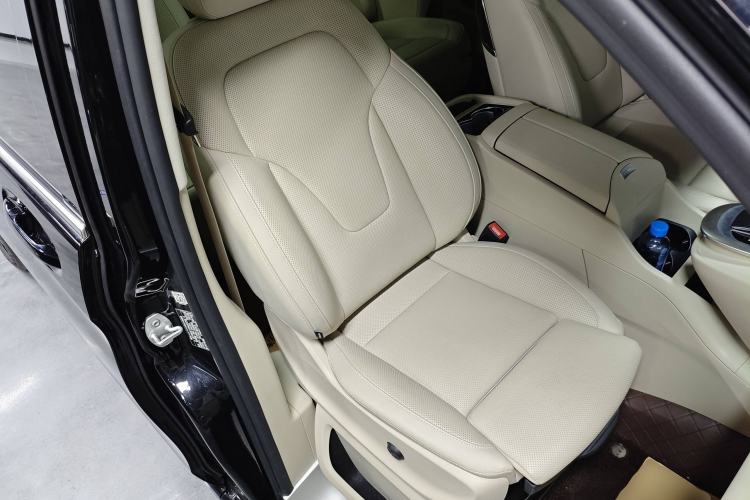 Used Mercedes-Benz V-Class 2022 V 260 L Long-wheelbase Luxury Edition