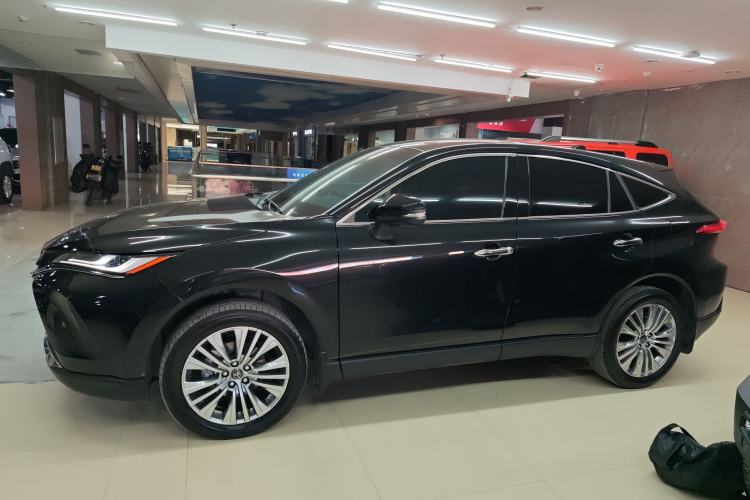 Used Toyota Harrier 2023 2.0L CVT Two-Wheel Drive Deluxe Edition
