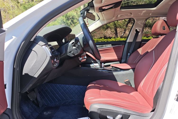 Used BMW 5 Series 2022 Second Facelift 525Li Luxury Package Interior 1