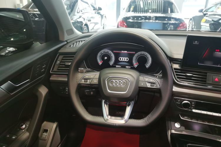 Used Audi Q5L 2022 45T Luxury Dynamic Model
